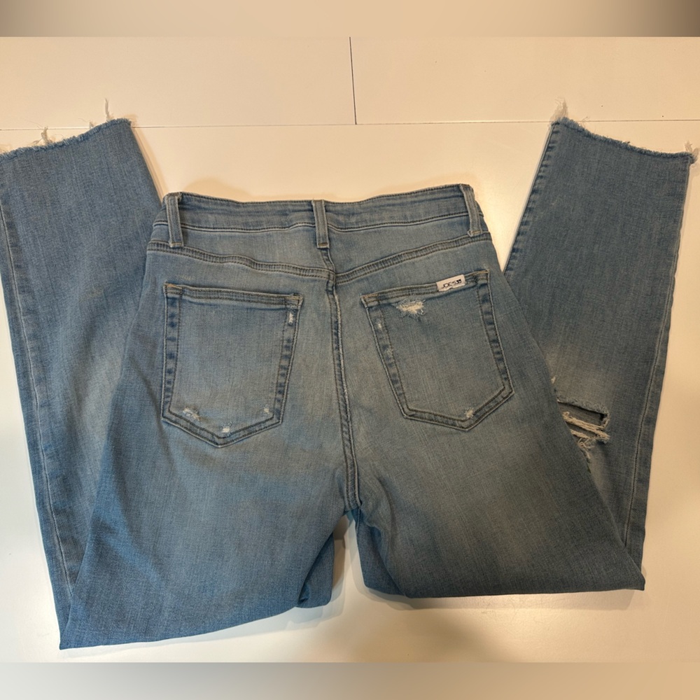 Joe's Jeans Women's Light Blue Cropped high rise Distressed Denim - Picture 8 of 9